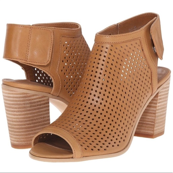 Steven by Steve Madden Suzy Ankle Bootie - Picture 1 of 16